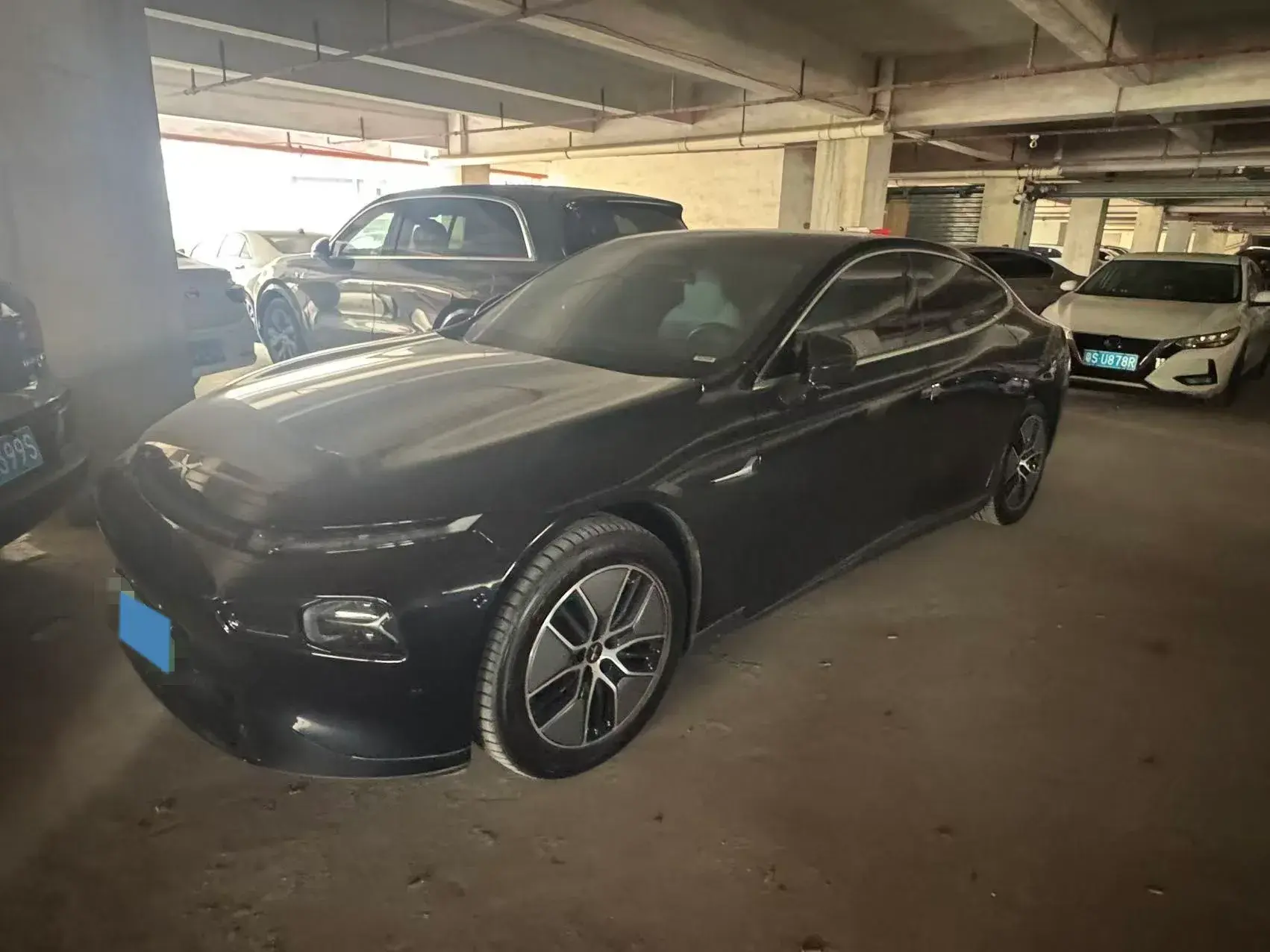 2023 XPENG P7 view 1