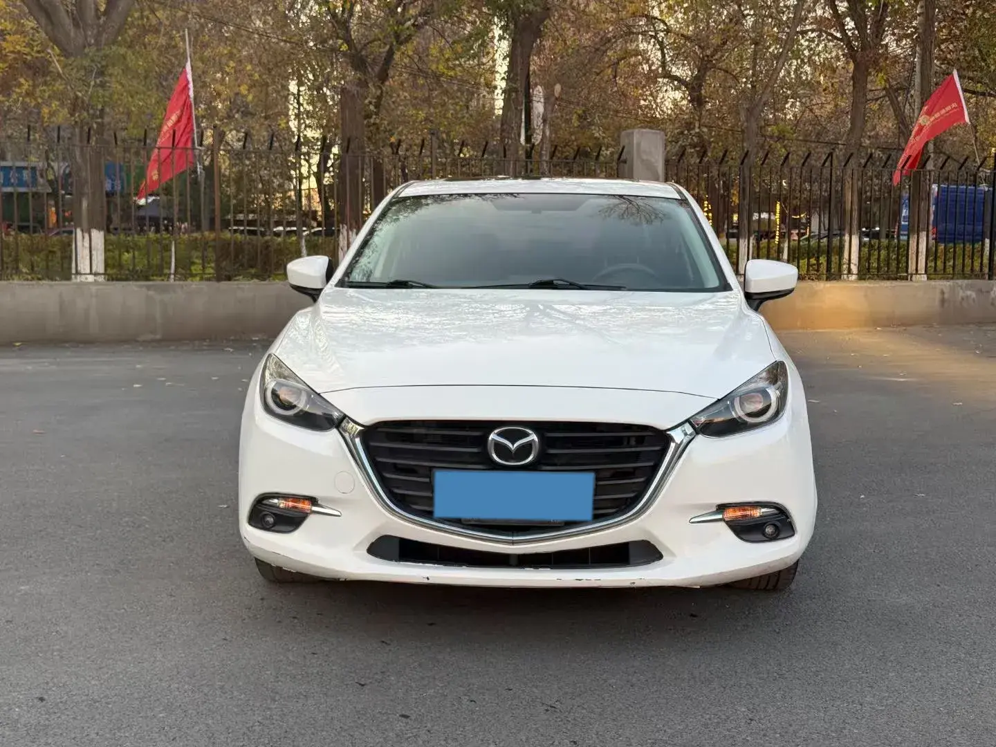 2017 MAZDA 3 thumbnail 2
