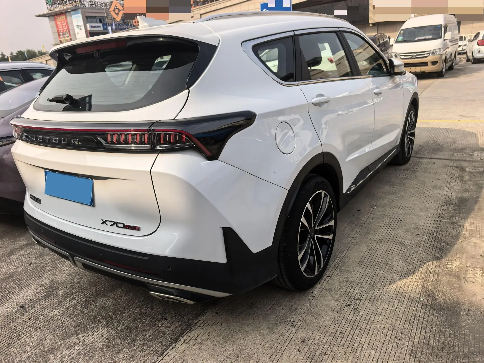 2025 JETOUR X70 thumbnail 3