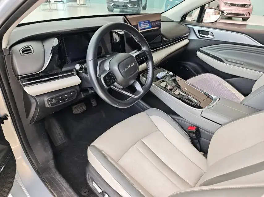 2022 AION S thumbnail 3