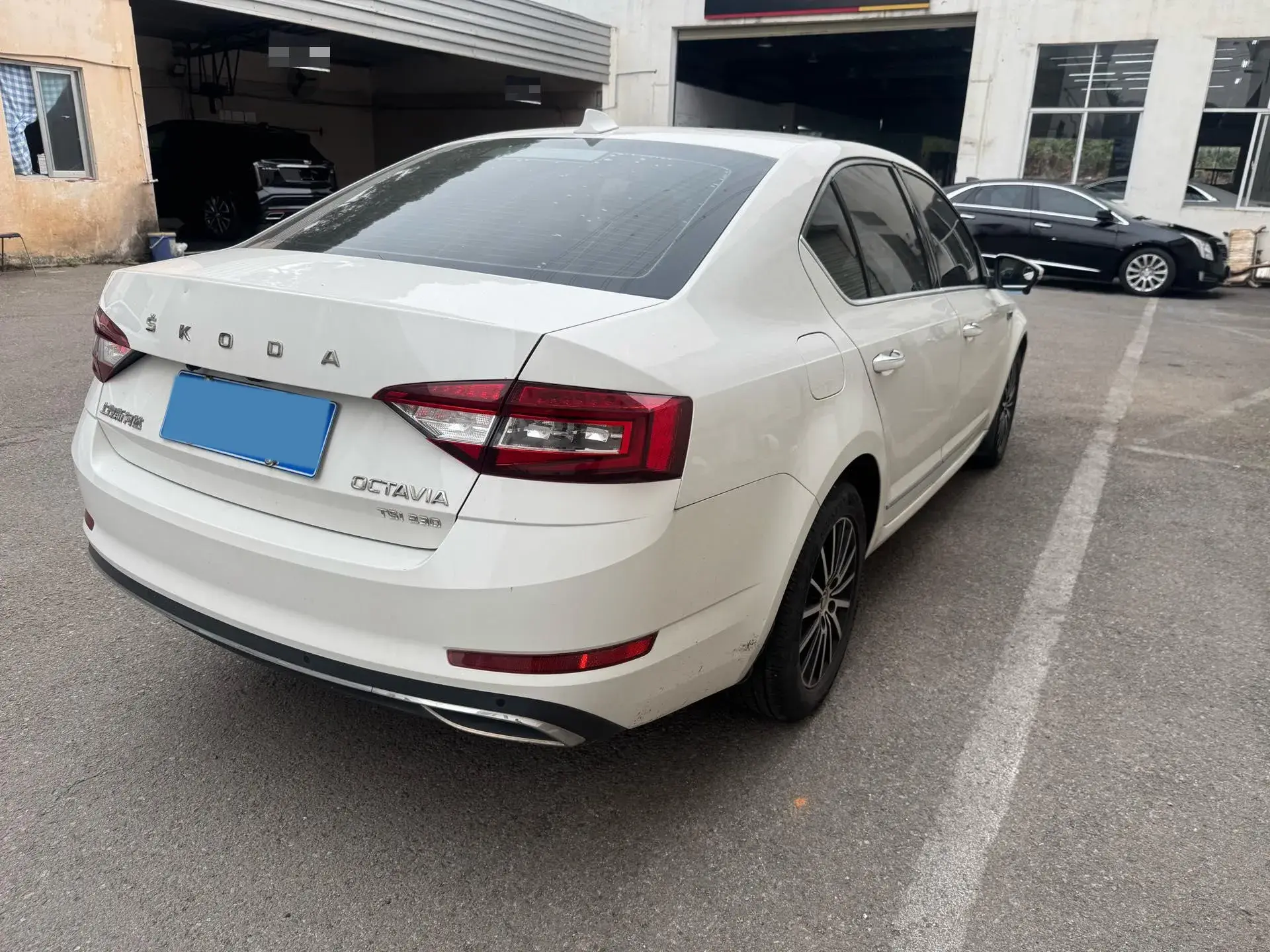 2019 SKODA OCTAVIA thumbnail 4