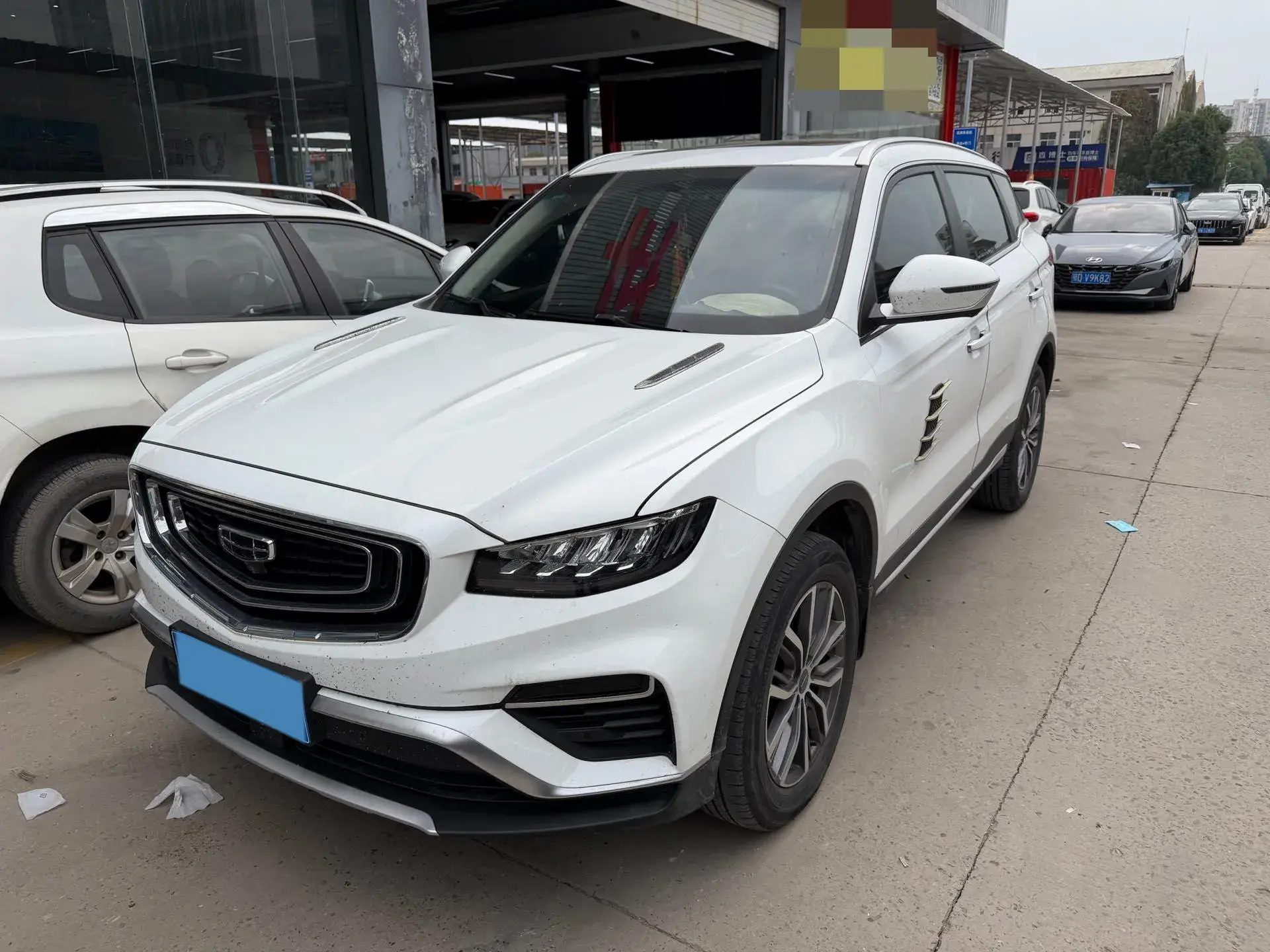 2020 GEELY AZKARRA view 1