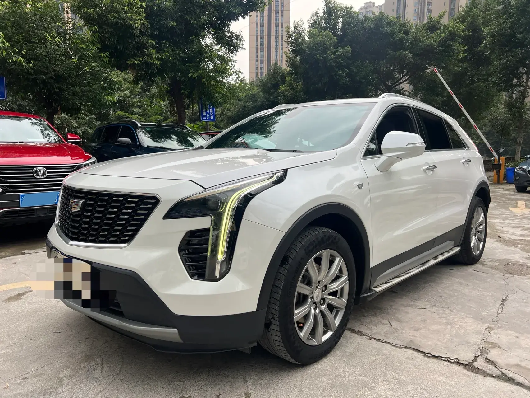 2020 CADILLAC XT4 view 1