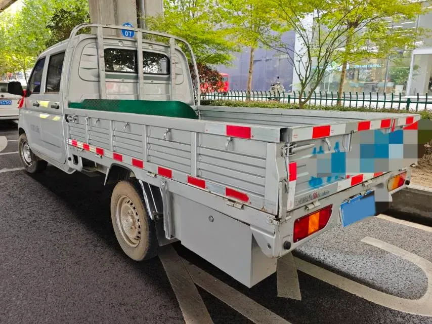 2021 WuLing RongGuang New Truck 1.8L 125HP L4 5MT,autocango,china used car exporter,china ev exporter,chinese used car exporter,chinese used ev exporter