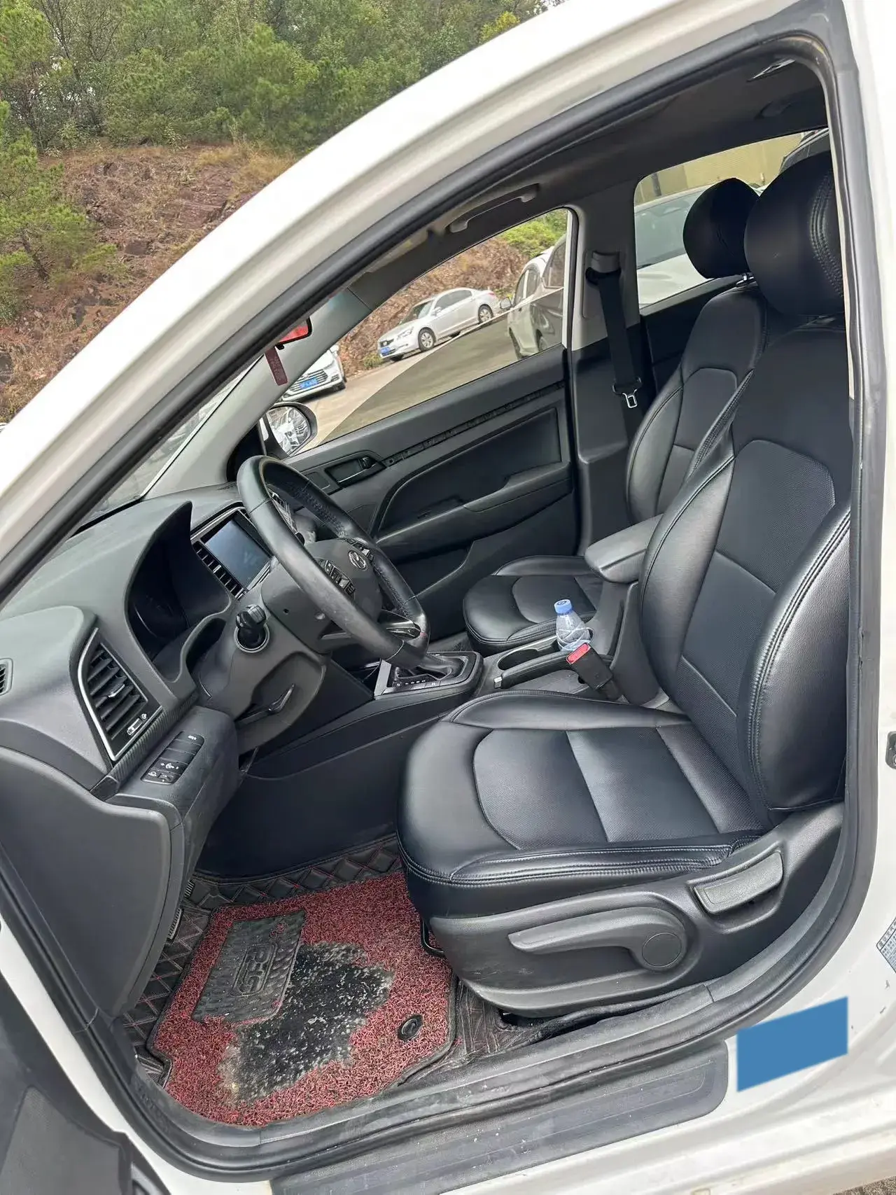 2018 HYUNDAI ELANTRA thumbnail 3