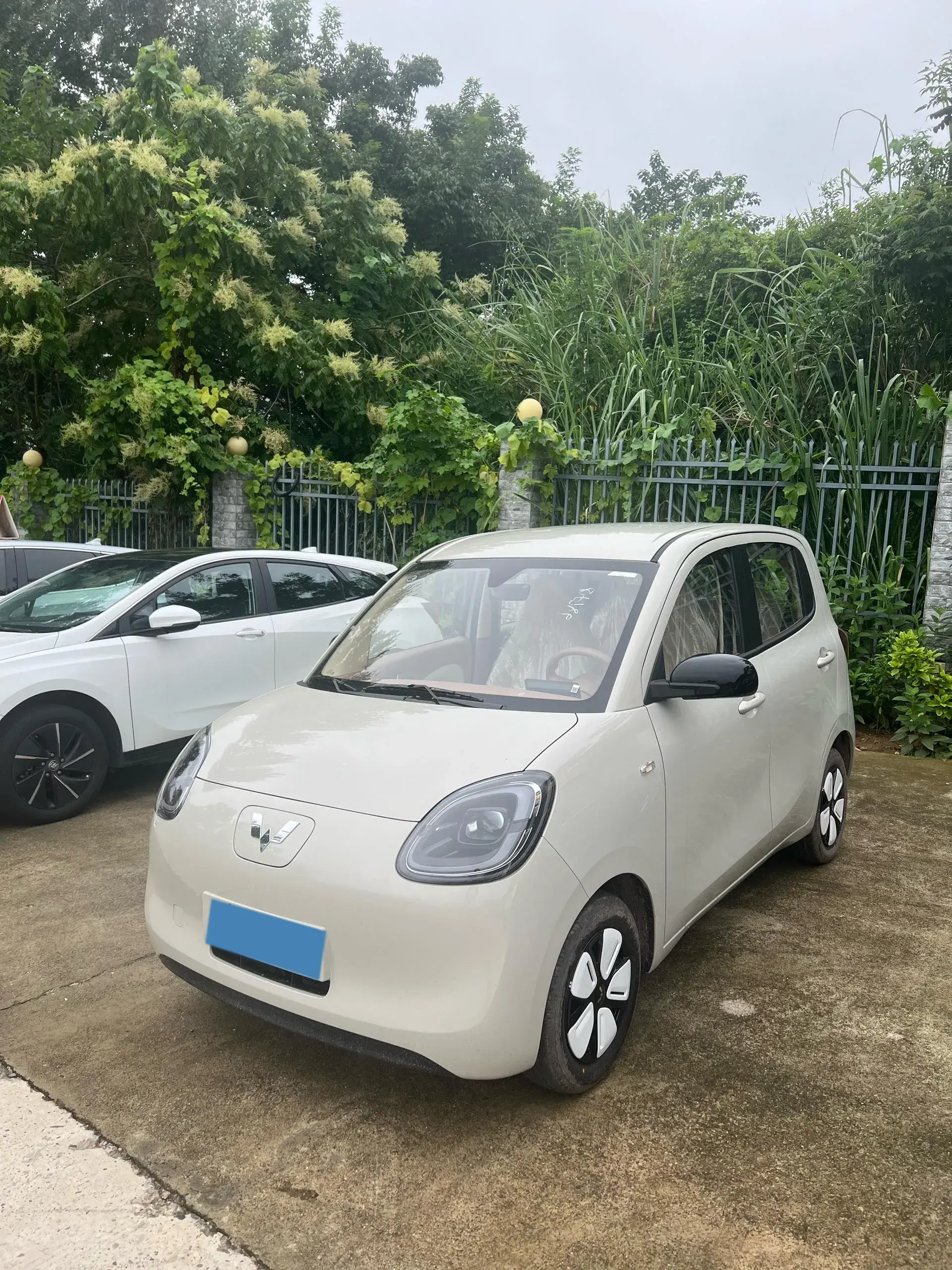 2025 WULING HONGGUANG view 1