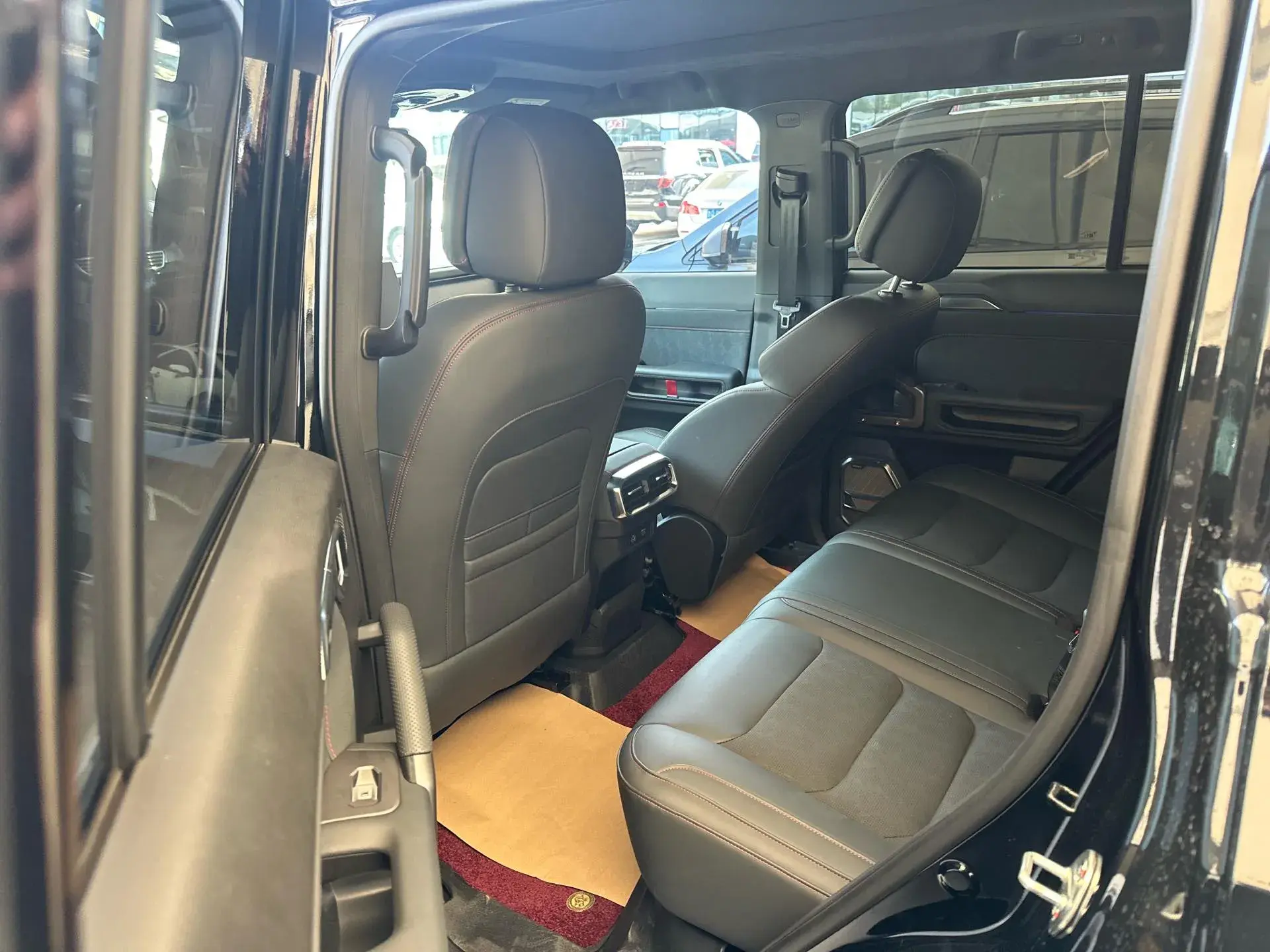 2023 JETOUR TRAVELLER thumbnail 4