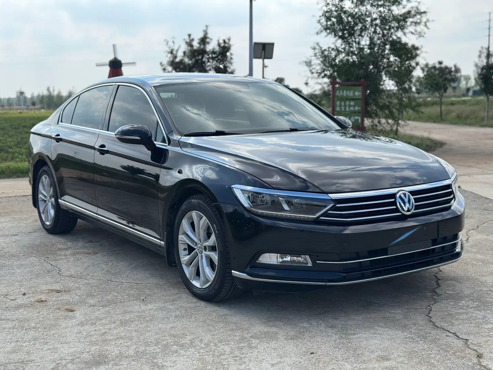 2019 VOLKSWAGEN MAGOTAN thumbnail 3