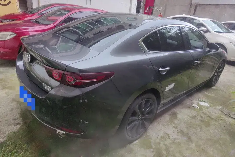 2023 MAZDA 3 thumbnail 2