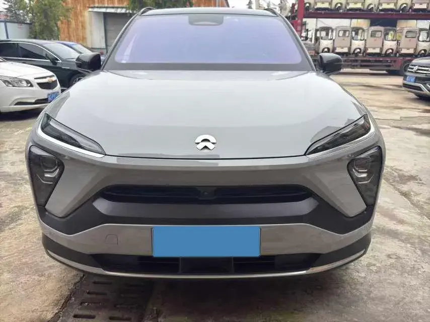 2019 NIO ES6 thumbnail 3