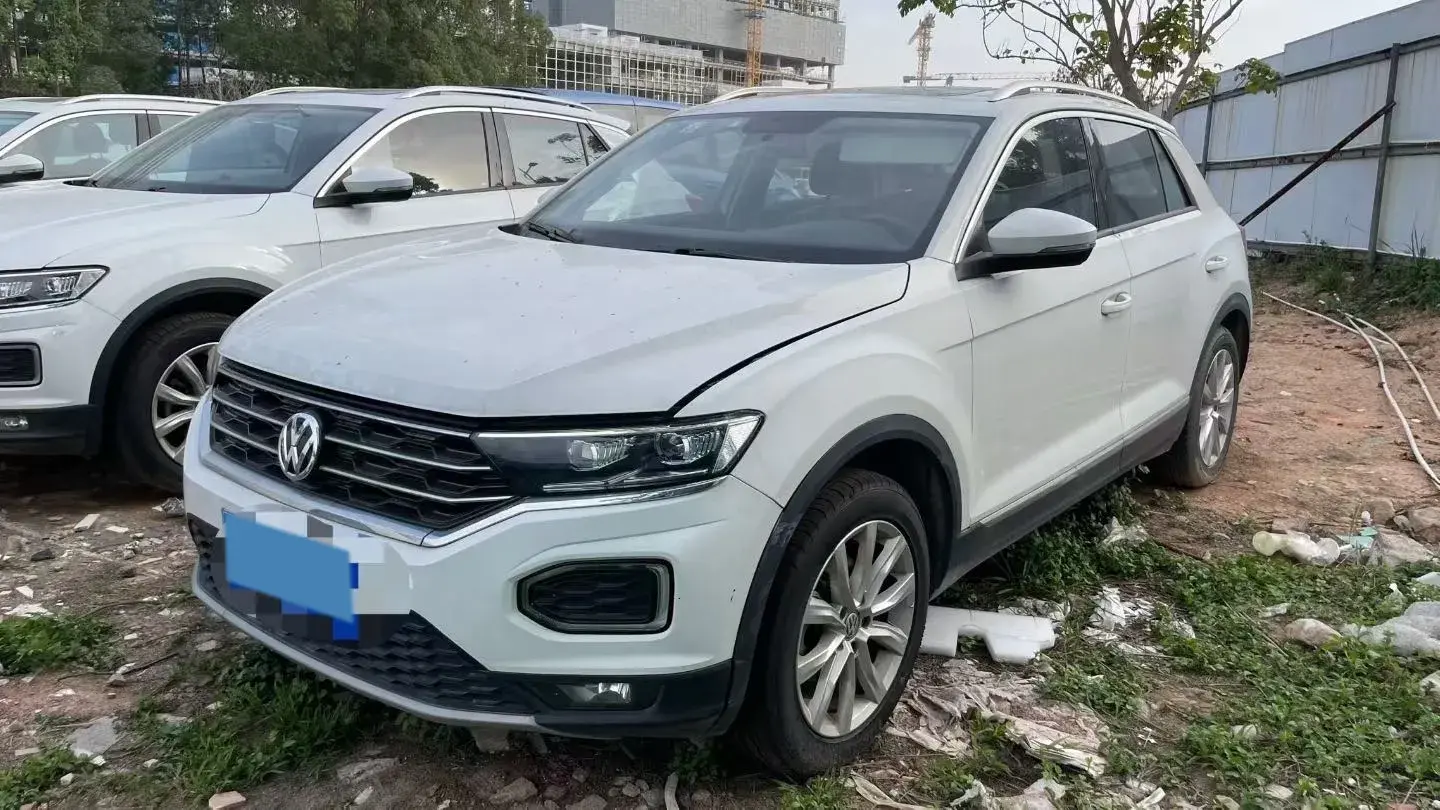 2020 VOLKSWAGEN T-ROC view 1