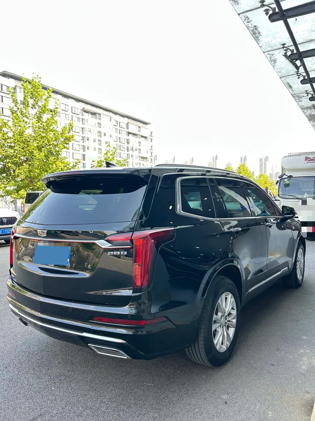 2022 CADILLAC XT6 thumbnail 4