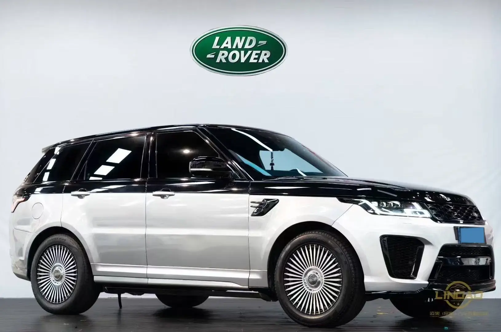 2016 LAND ROVER thumbnail 3