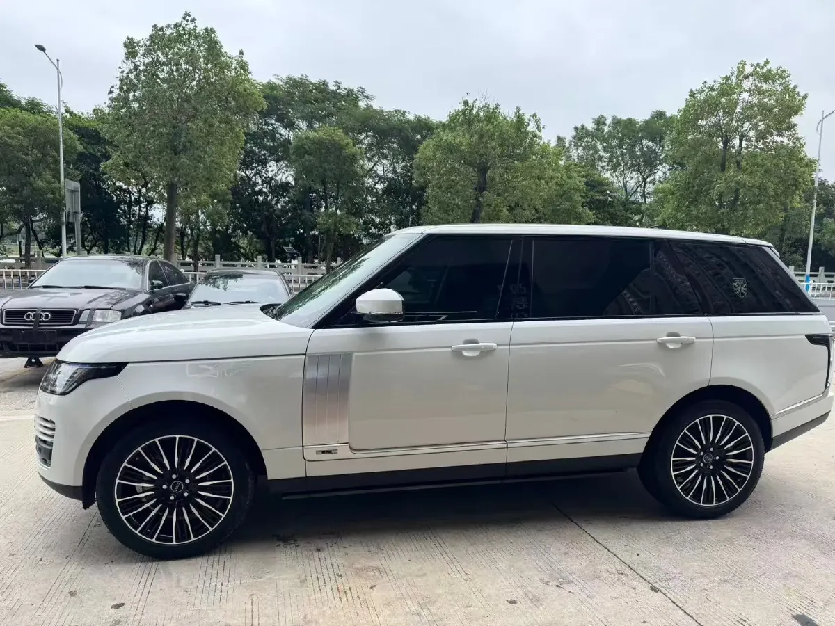 2020 Land Rover Range Rover 3.0T 400HP L6 8AT,autocango,china used car exporter,china ev exporter,chinese used car exporter,chinese used ev exporter