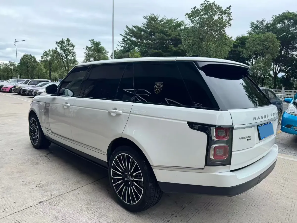 2020 Land Rover Range Rover 3.0T 400HP L6 8AT,autocango,china used car exporter,china ev exporter,chinese used car exporter,chinese used ev exporter