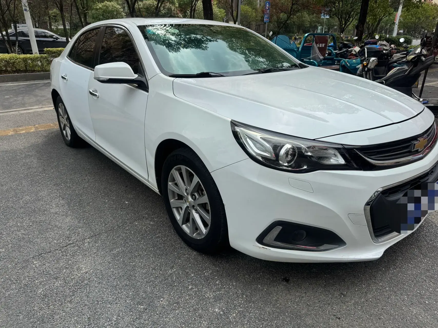 2018 CHEVROLET MALIBU thumbnail 3