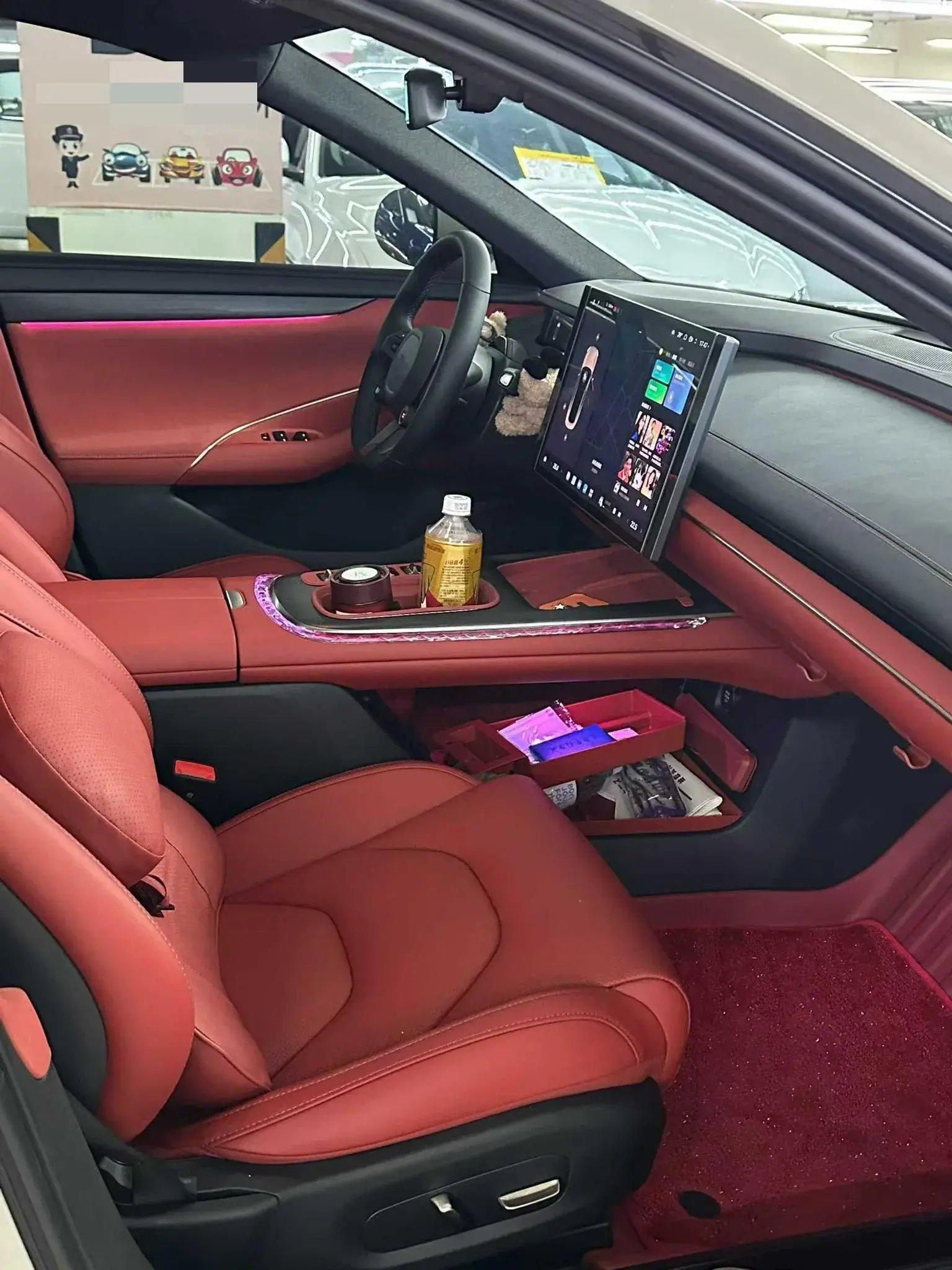 2024 MI SU7 thumbnail 4