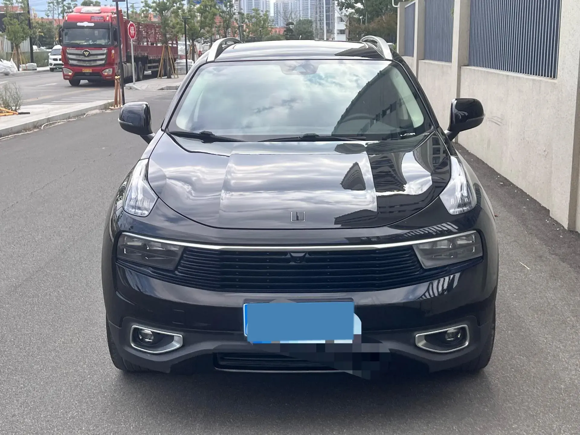 2019 LYNK&CO 01 thumbnail 4