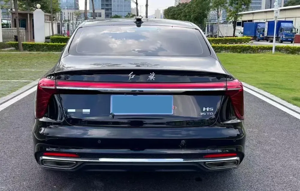 2024 HONGQI H5 thumbnail 4