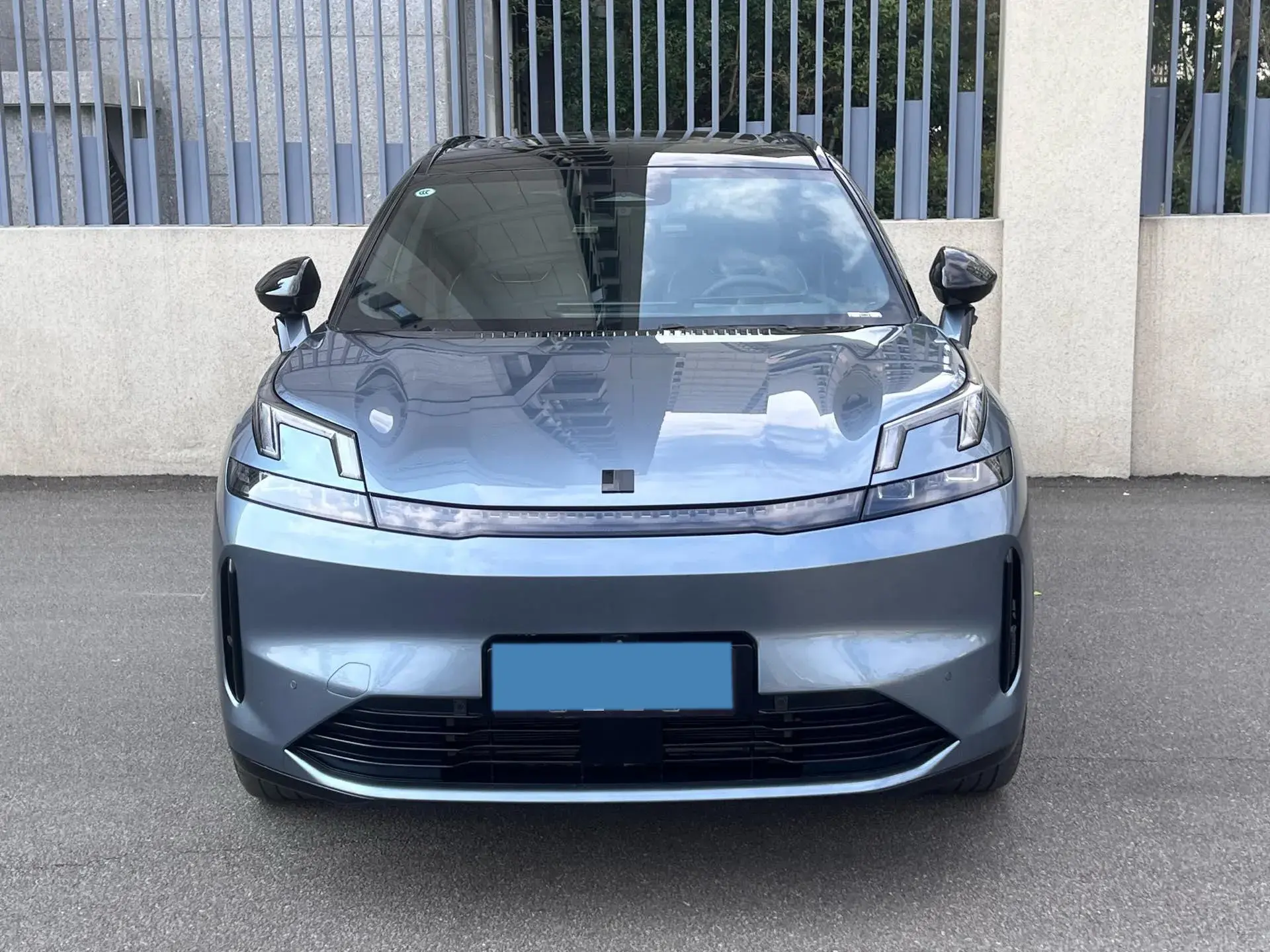 2025 LYNK&CO 08 thumbnail 2