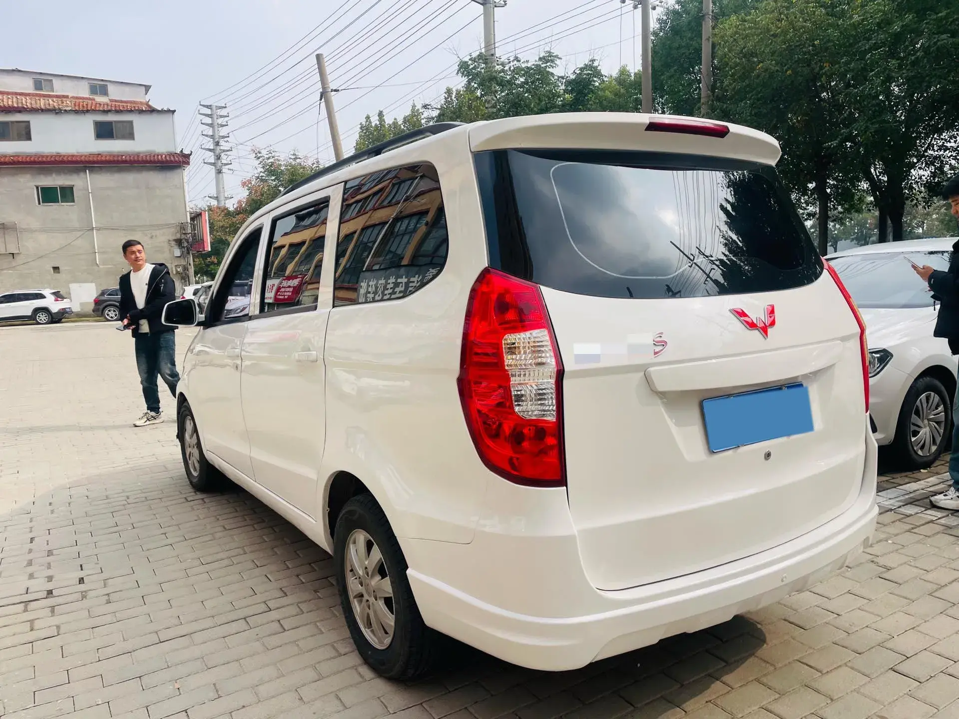 2016 WULING HONGGUANG thumbnail 4