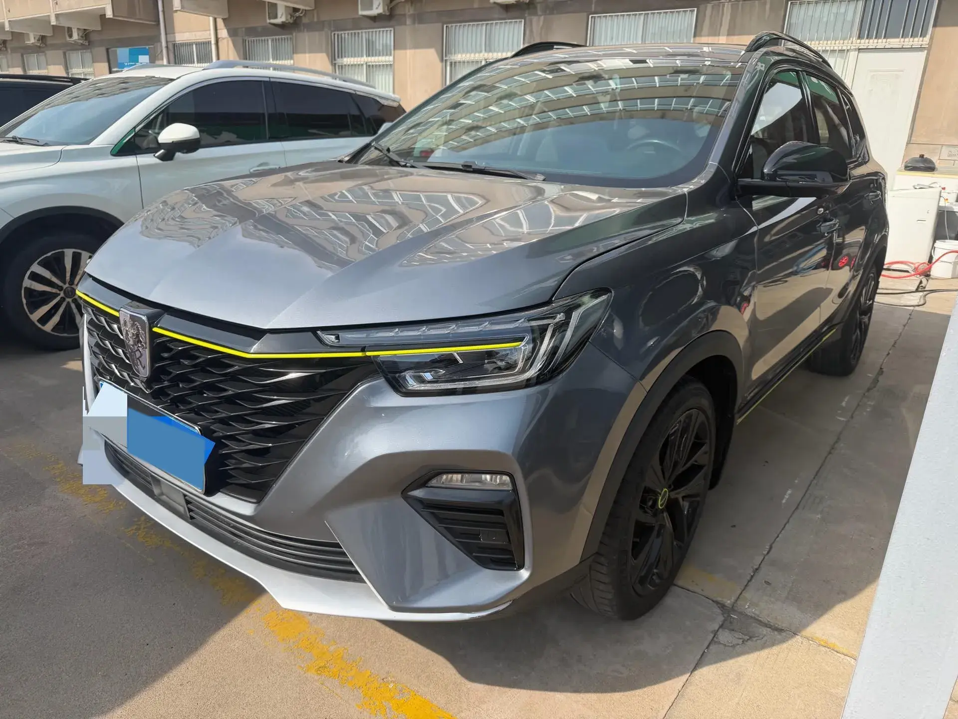 2020 ROEWE RX5 view 1