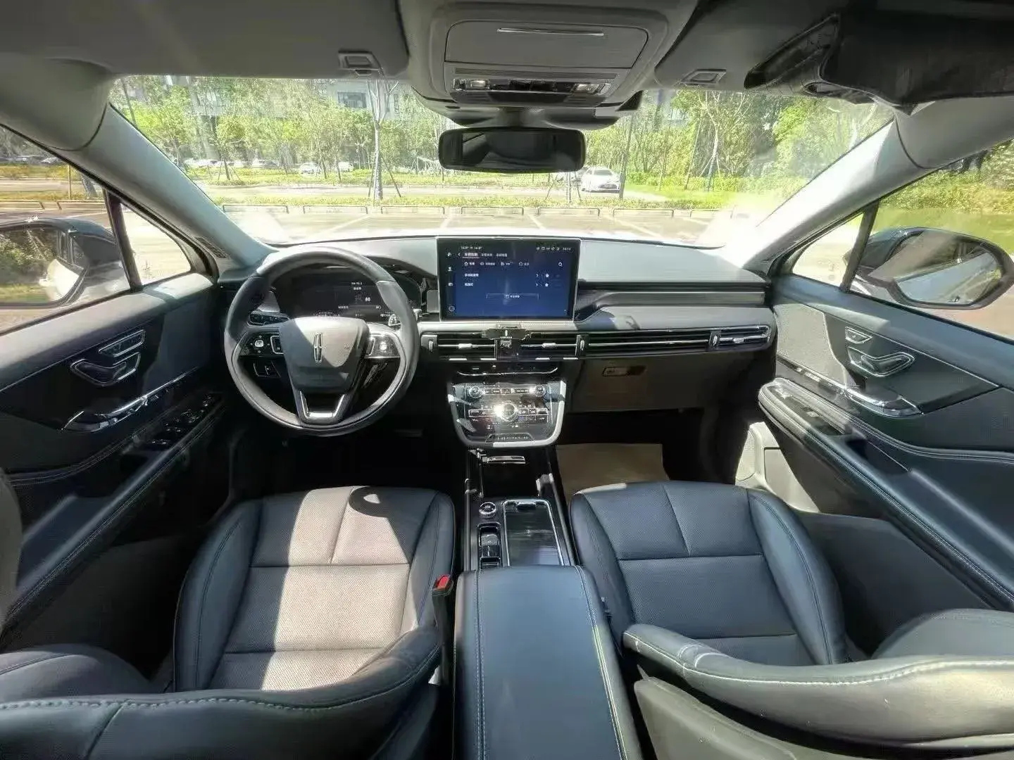 2022 LINCOLN CORSAIR thumbnail 3