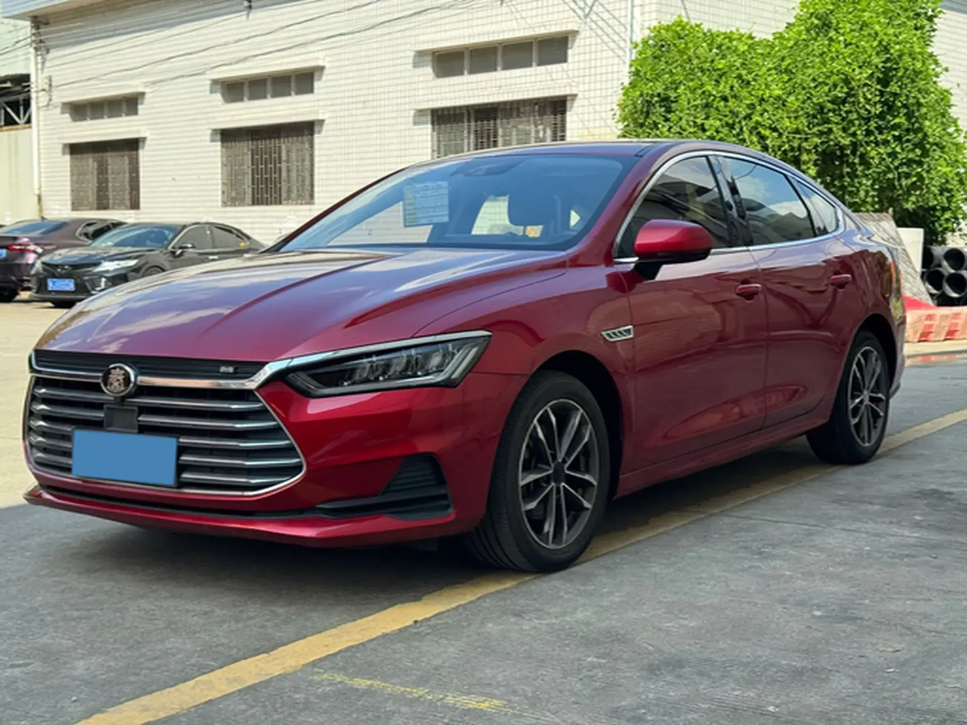 2019 BYD QIN view 1