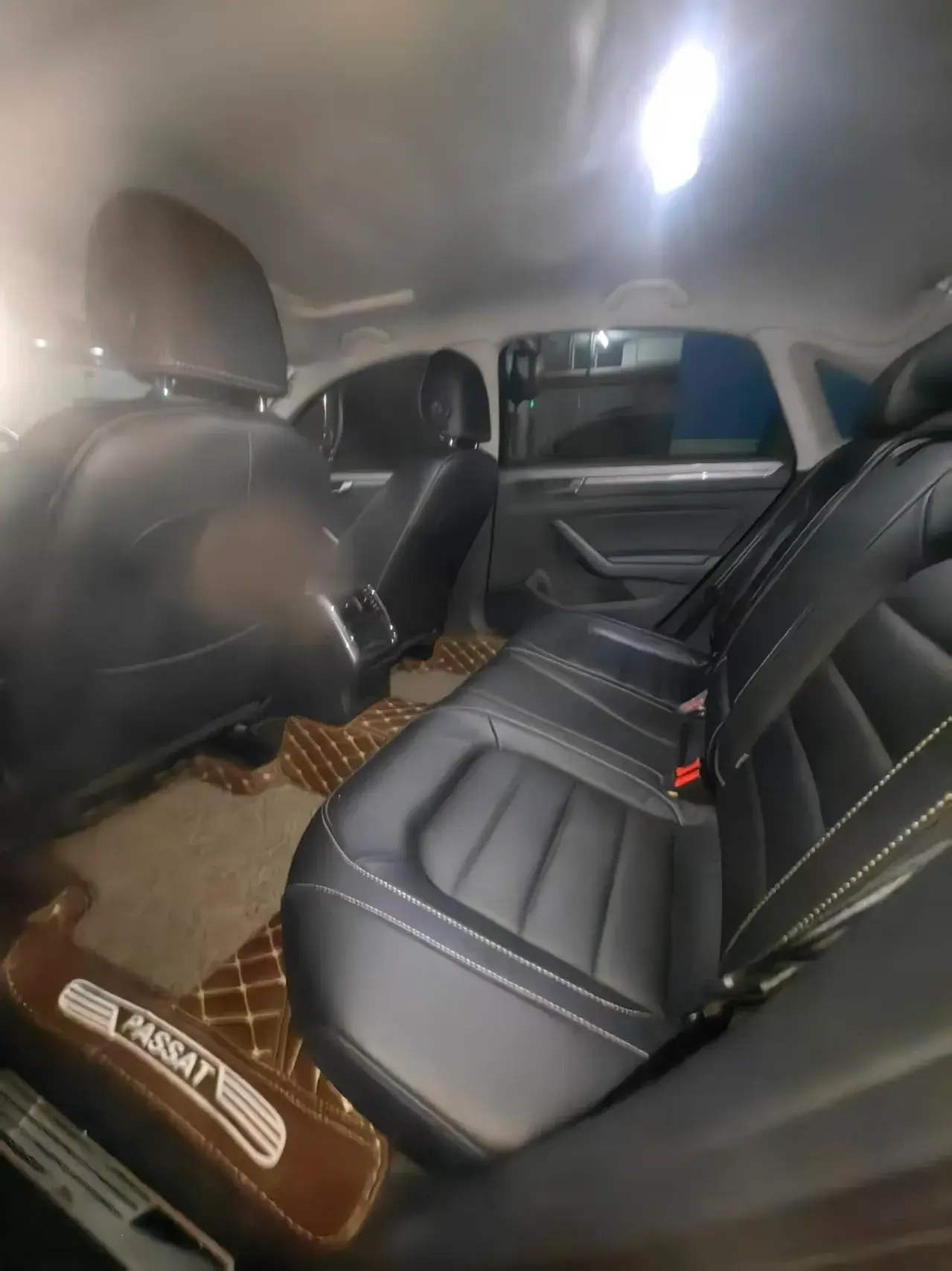 2015 VOLKSWAGEN PASSAT thumbnail 3