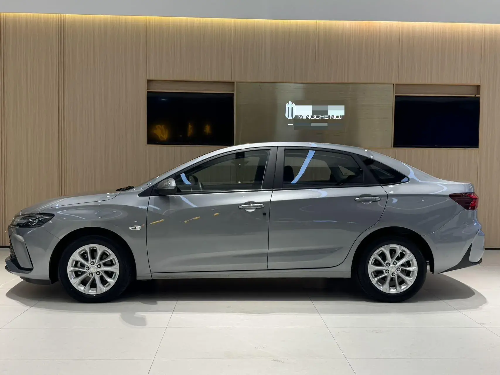 2024 CHEVROLET MONZA thumbnail 3