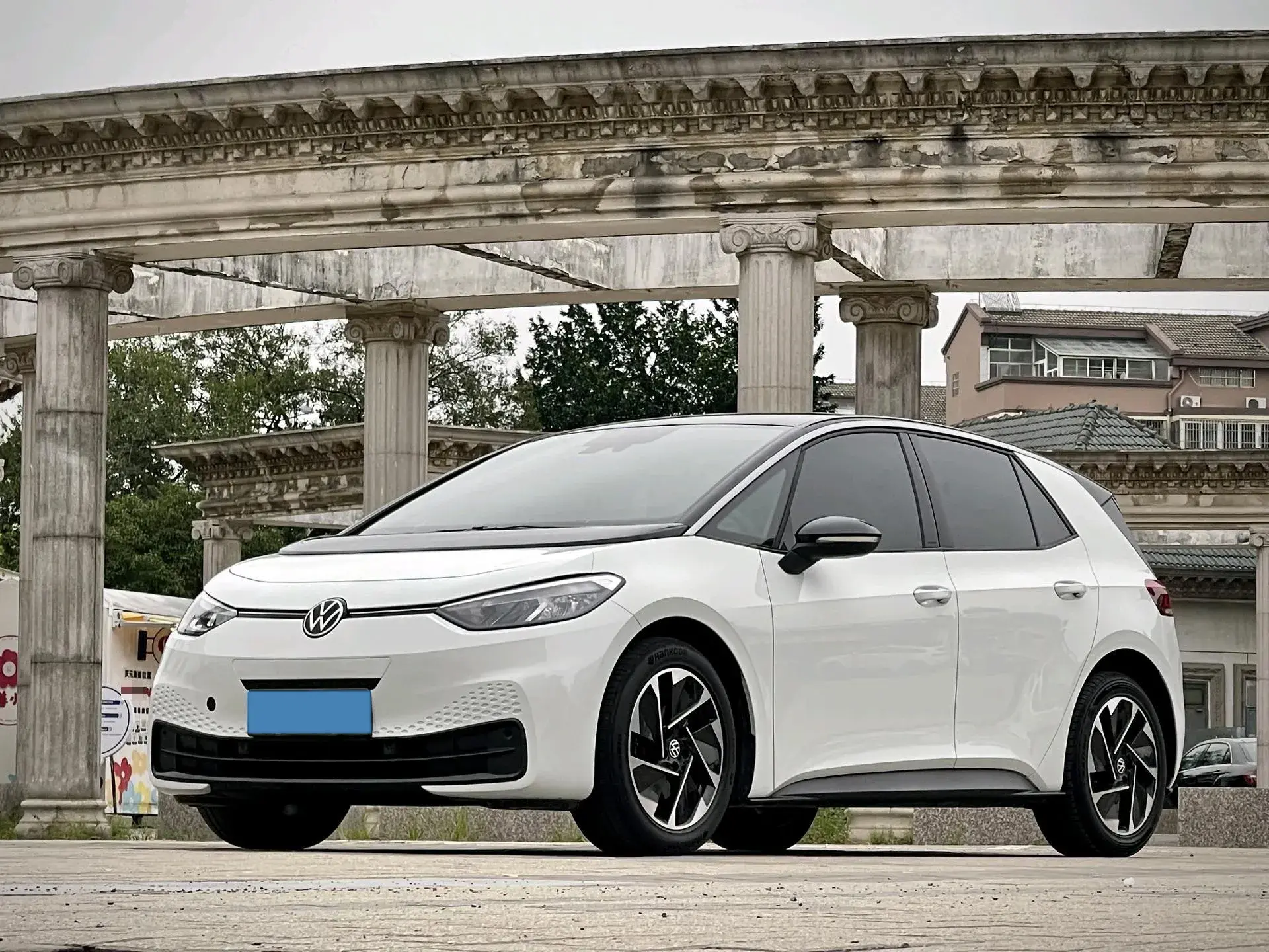 2024 VOLKSWAGEN ID.3 view 1