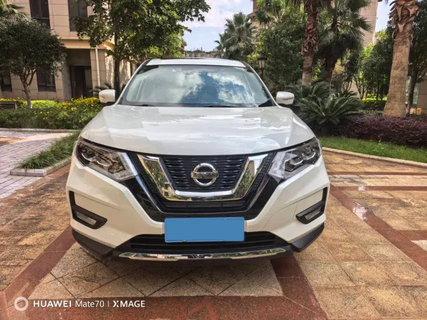 2020 NISSAN X-TRAIL thumbnail 2