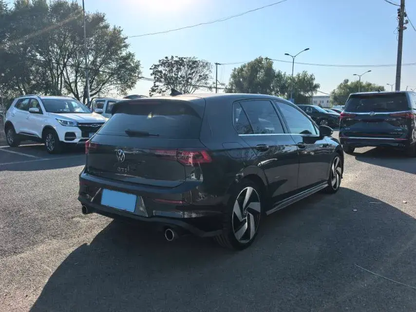 2021 VOLKSWAGEN GOLFGTI thumbnail 3