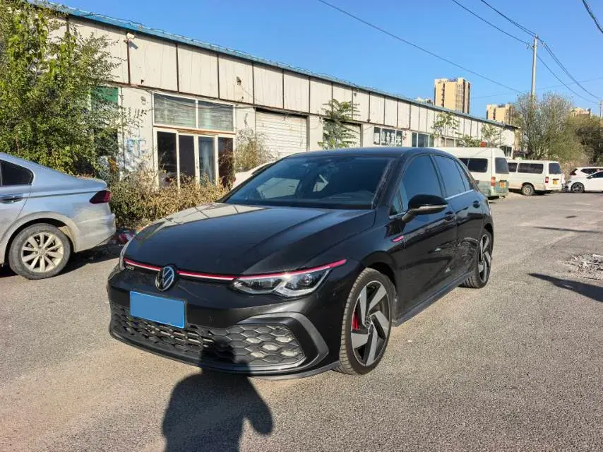 2021 VOLKSWAGEN GOLFGTI view 1