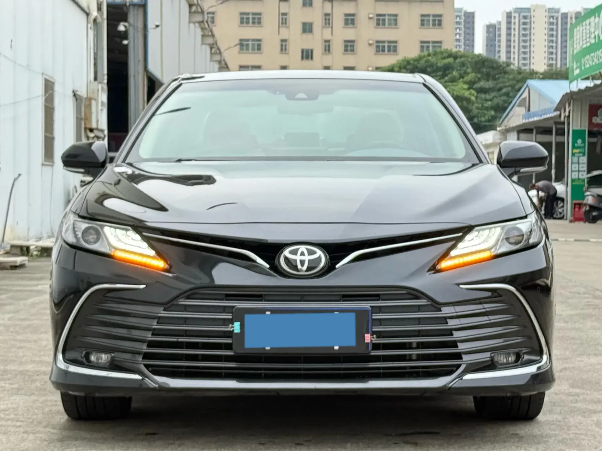 2021 TOYOTA CAMRY thumbnail 3
