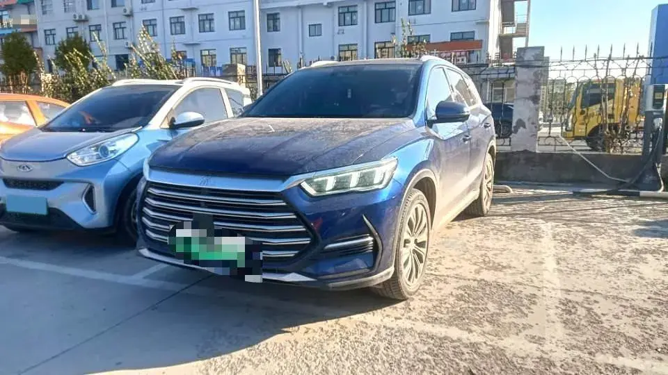 2022 BYD SONG view 1