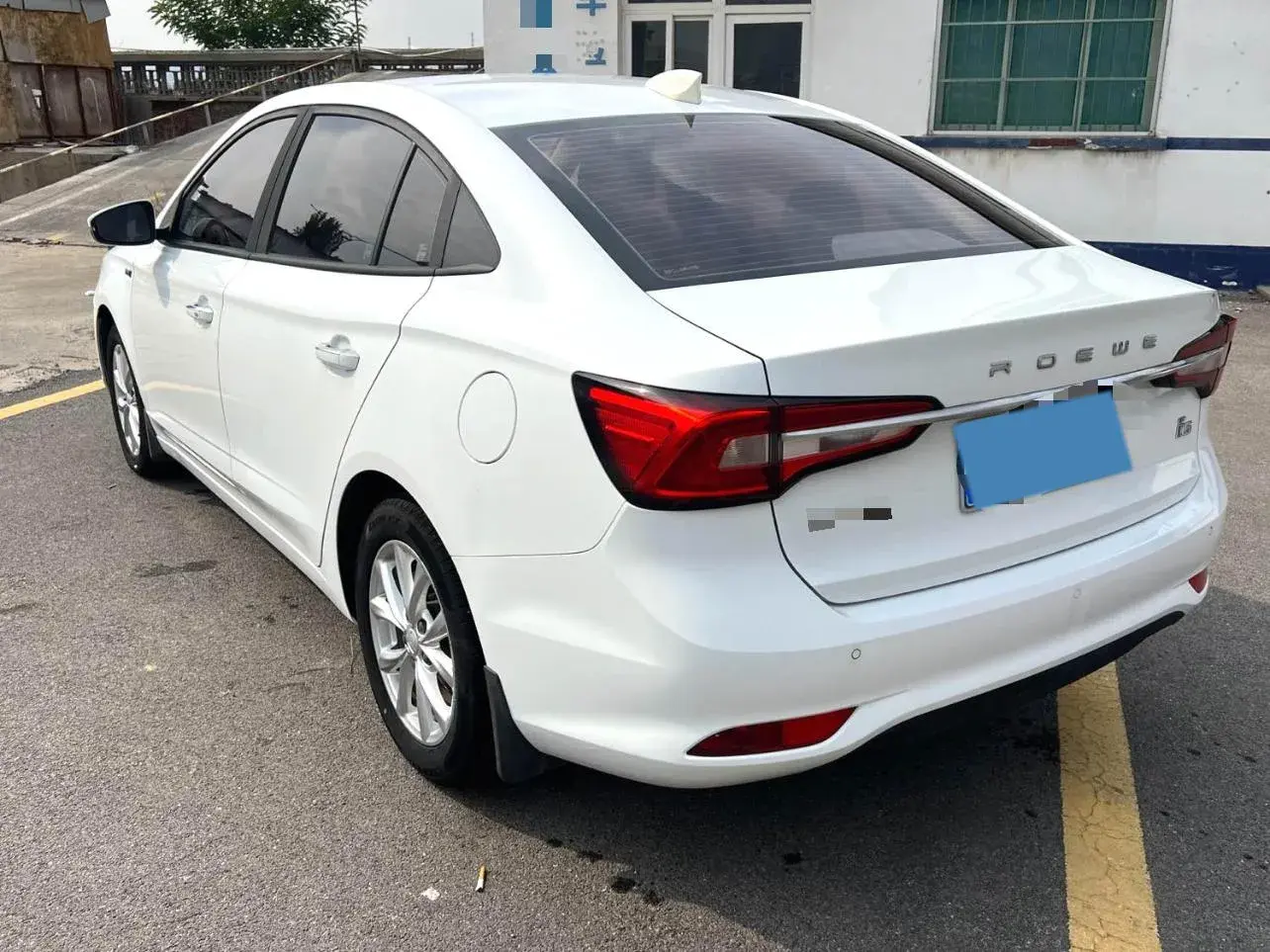 2019 ROEWE I5 thumbnail 4