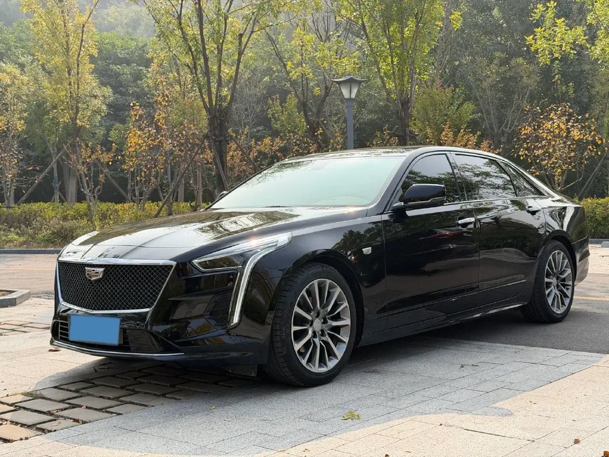 2022 Cadillac CT6 2.0T 237HP L4 10AT