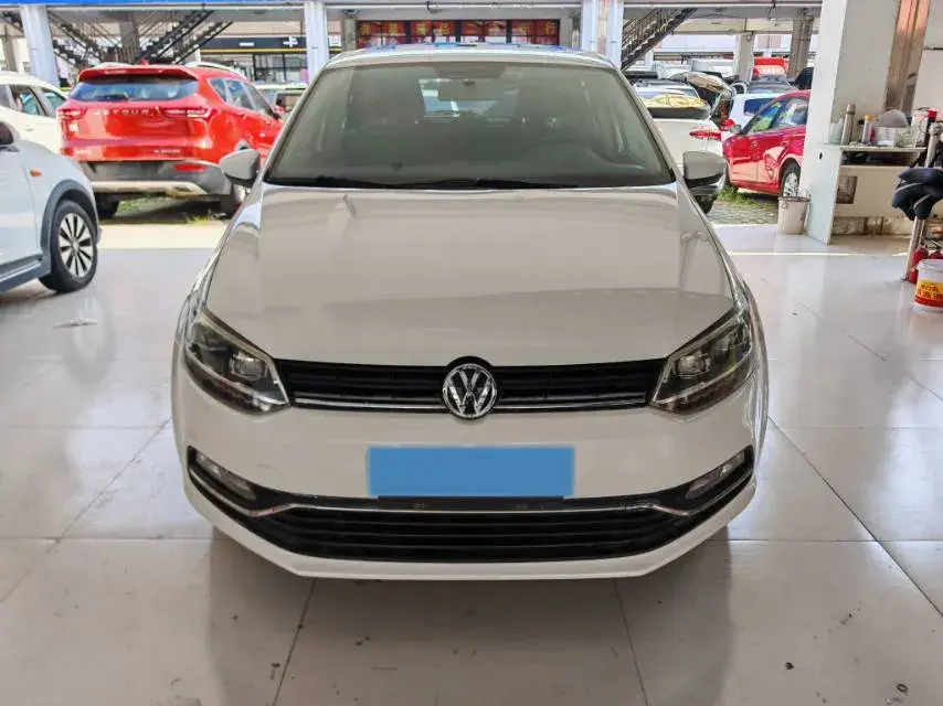 2018 VOLKSWAGEN POLO thumbnail 2