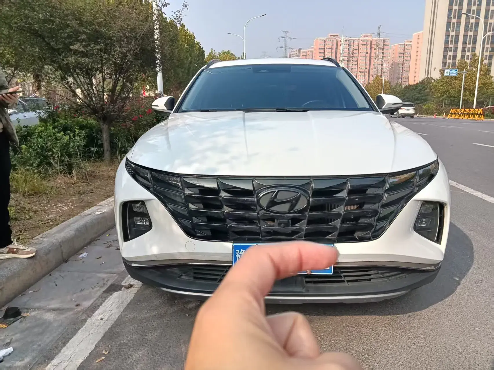 2023 HYUNDAI TUCSON thumbnail 3