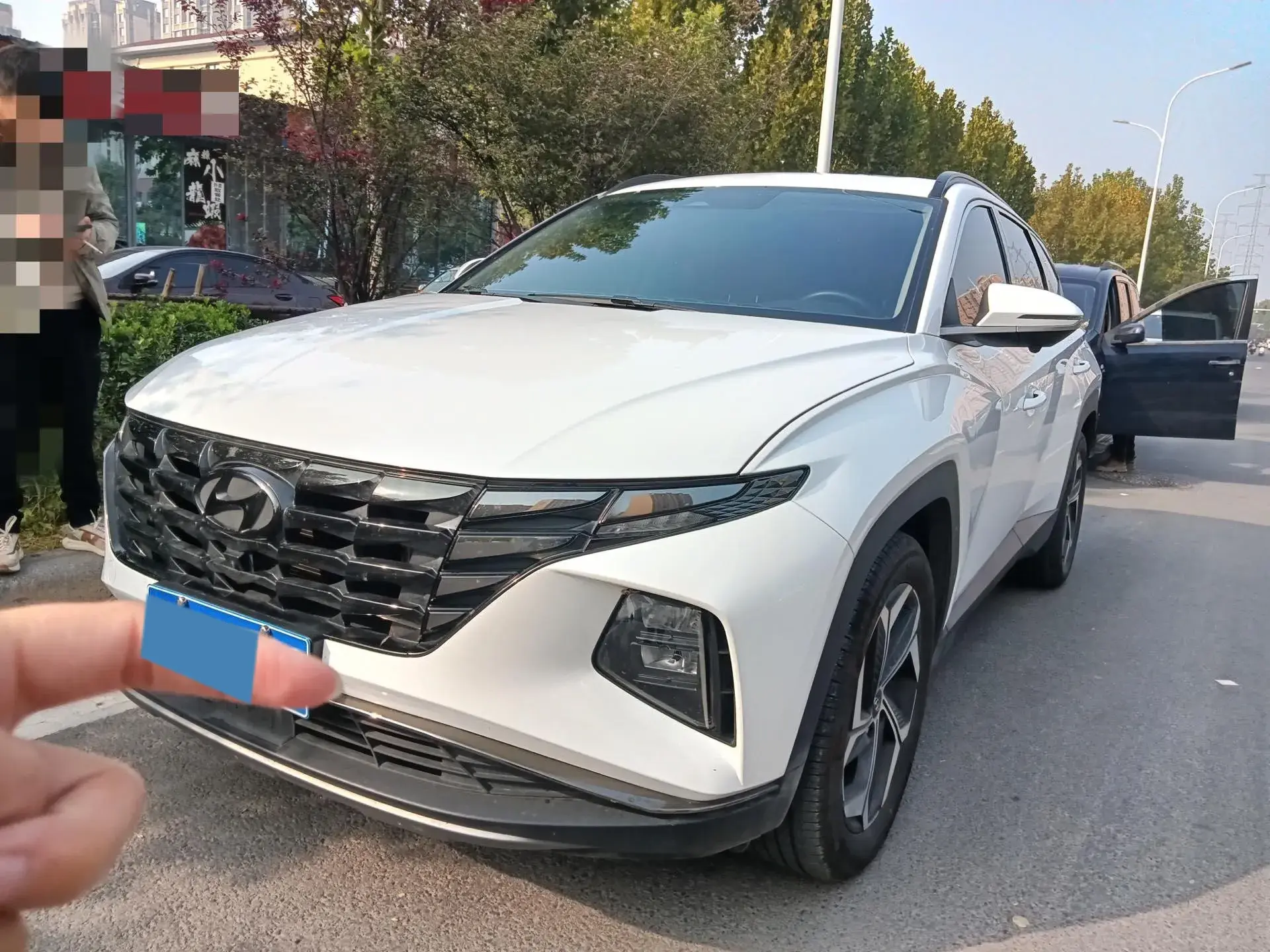 2023 HYUNDAI TUCSON view 1