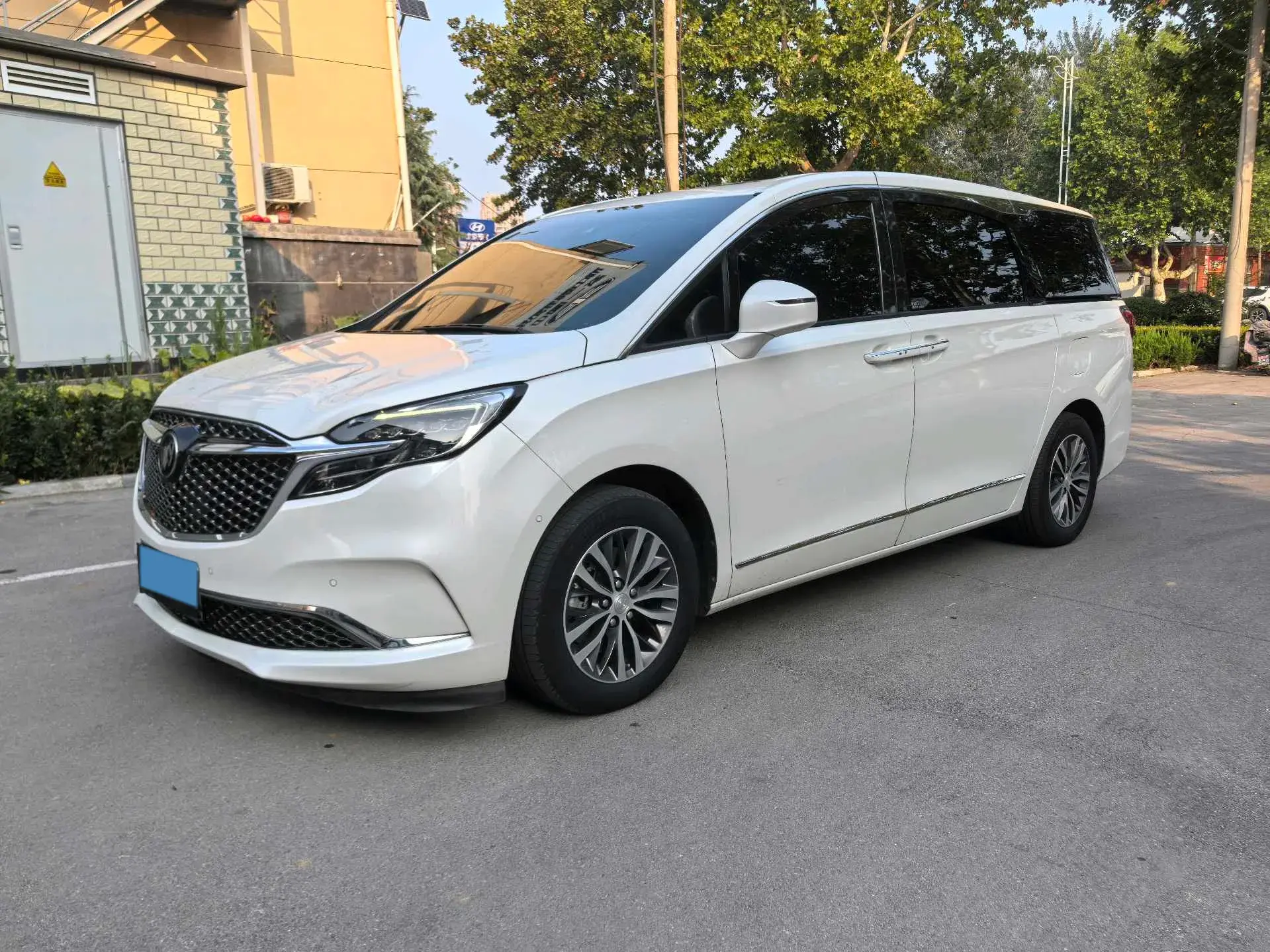 2021 BUICK GL8 view 1