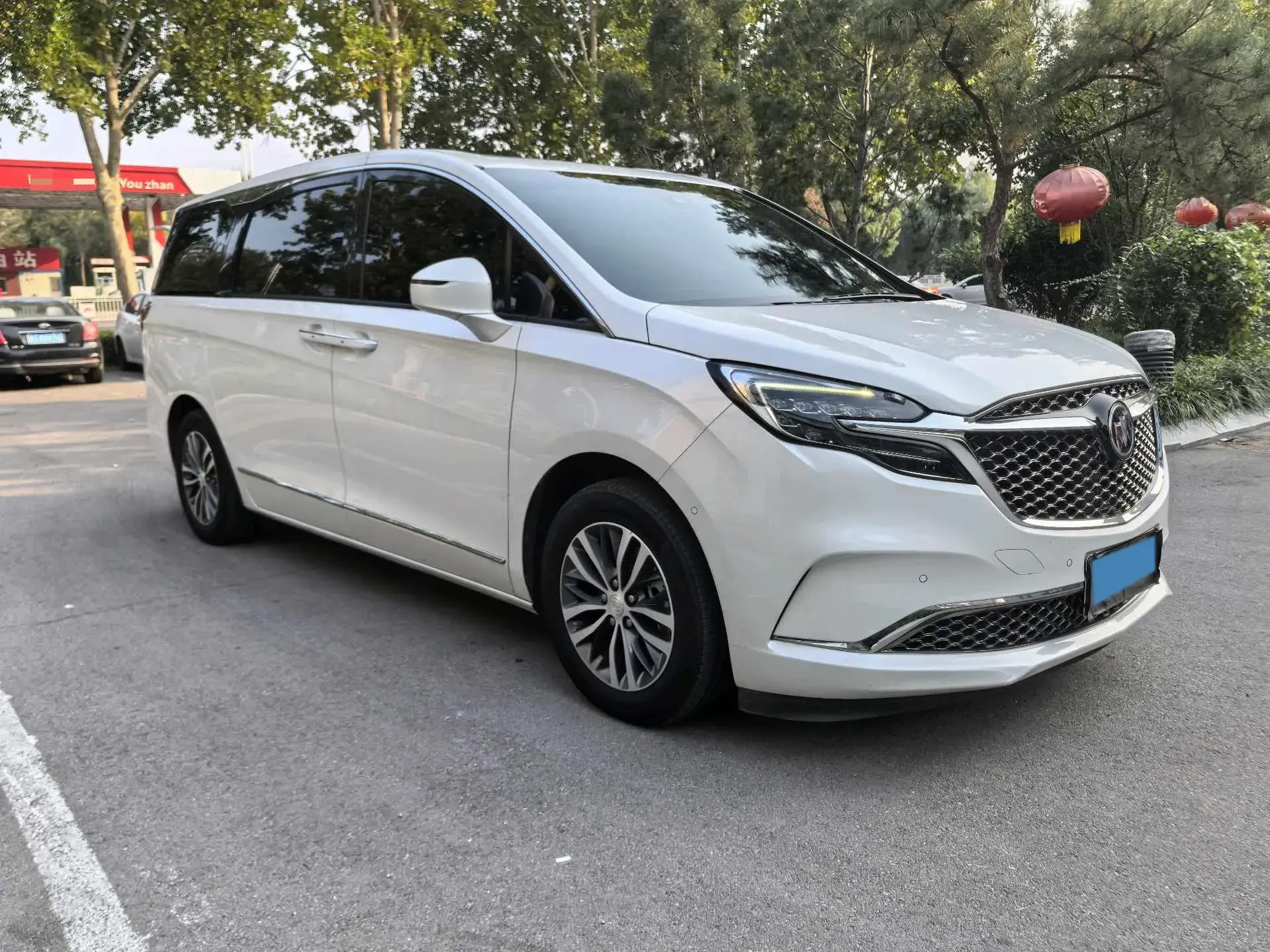 2021 BUICK GL8 thumbnail 3