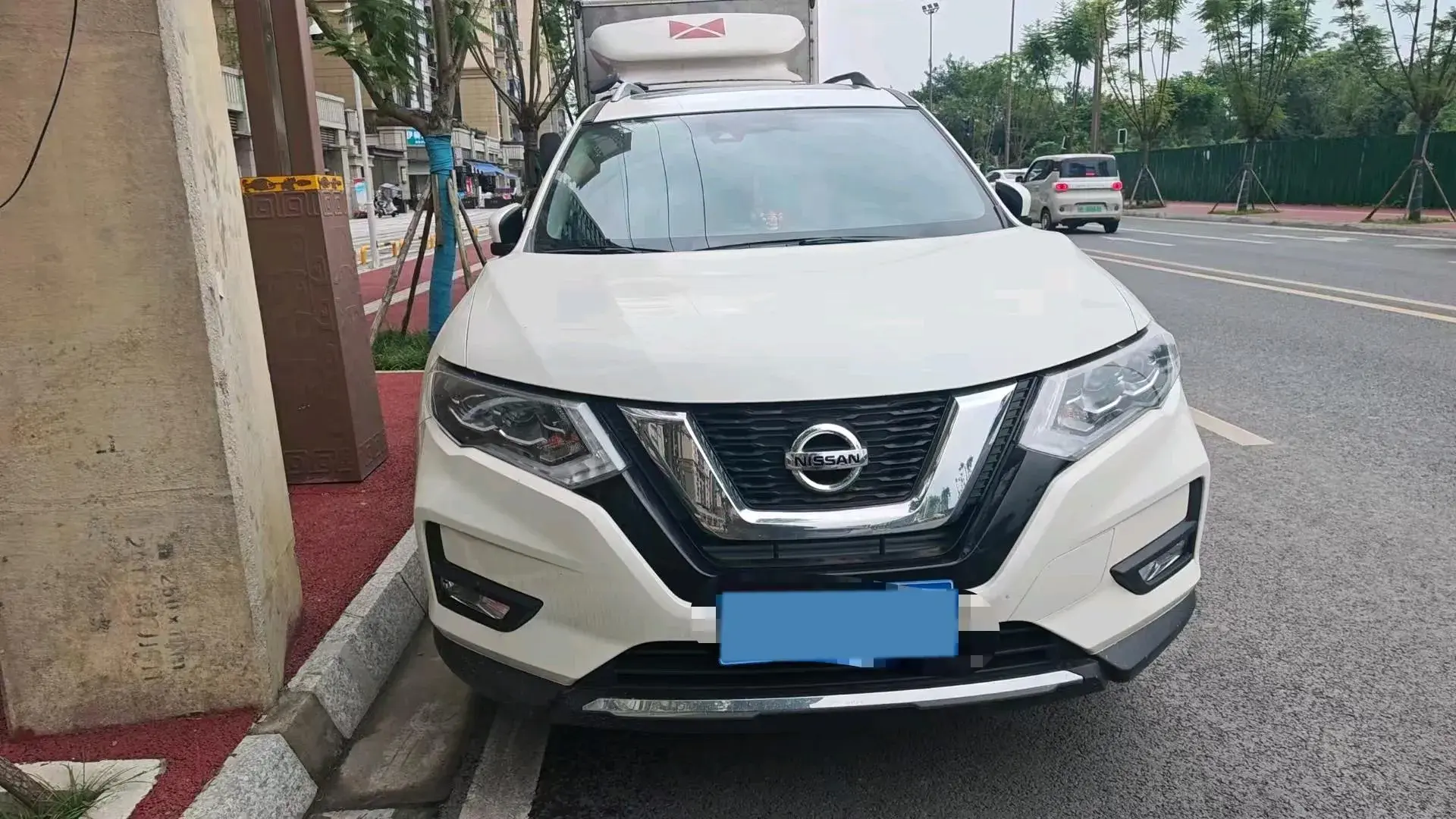 2023 NISSAN X-TRAIL thumbnail 2