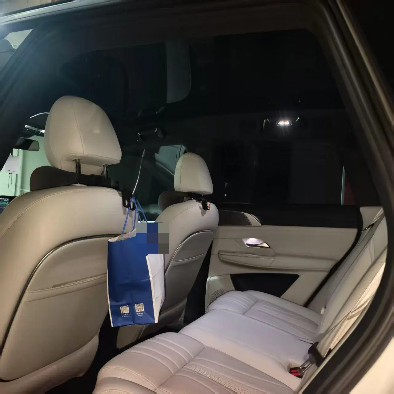 2024 XPENG G9 thumbnail 4