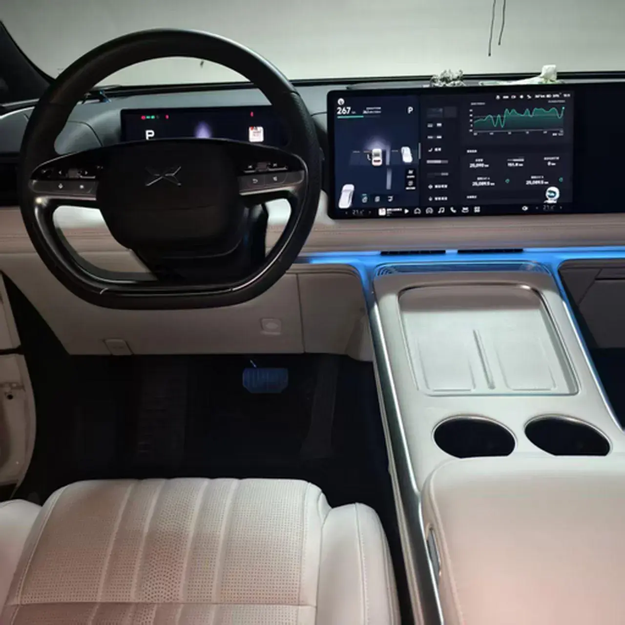 2024 XPENG G9 thumbnail 3