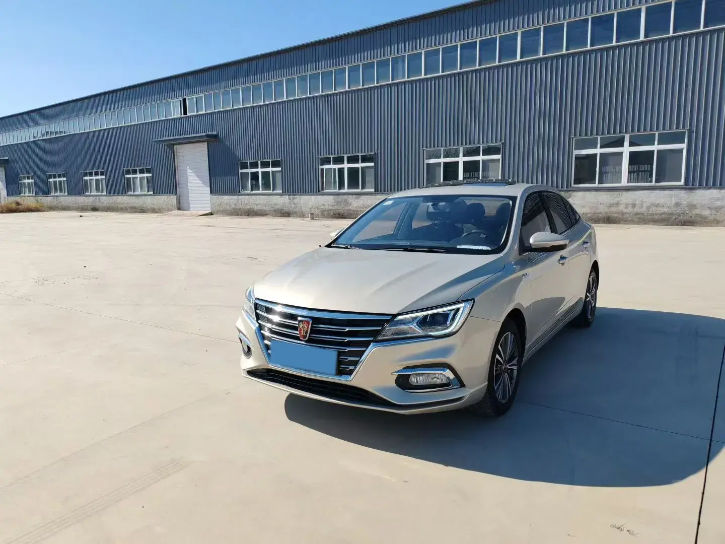 2019 ROEWE I5 view 1