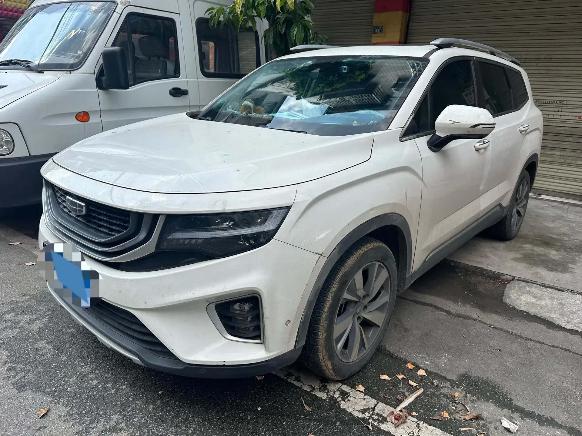 2020 GEELY OKAVANGO view 1