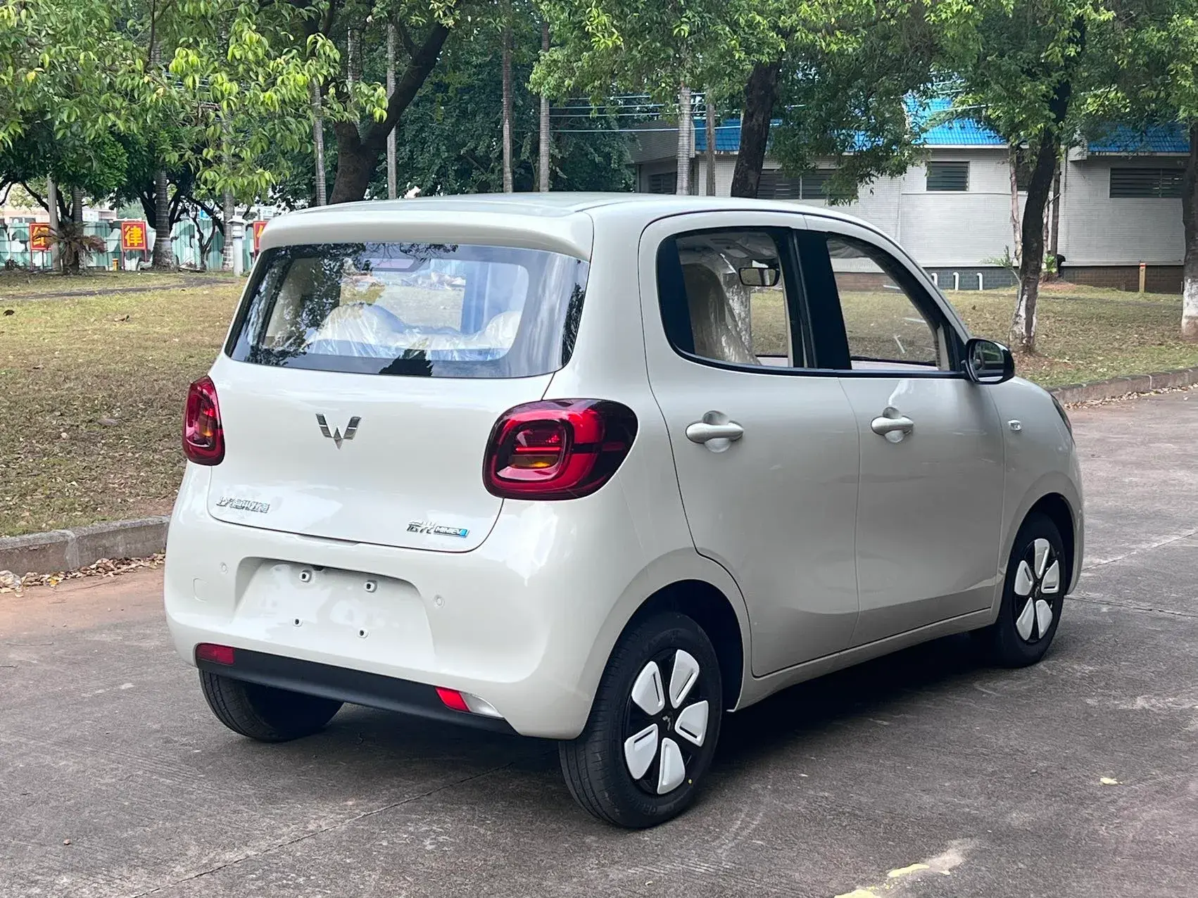 2025 WULING HONGGUANG thumbnail 4