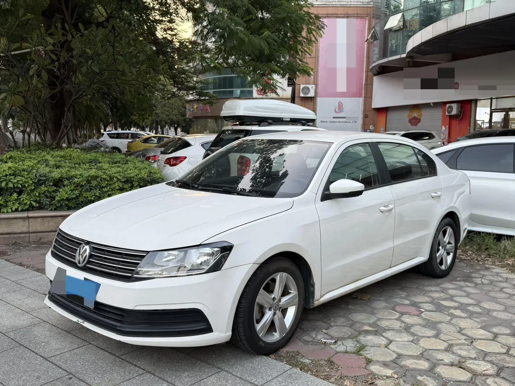 2017 VOLKSWAGEN LAVIDA view 1